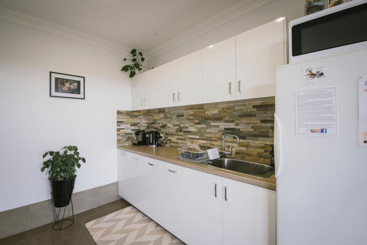 The Mains Guest House 2 Bedroom Farm Stay Corrigin Esterno foto